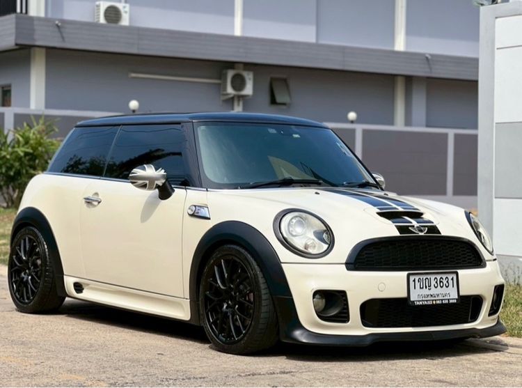 รถ Mini COOPER 2.0S สี ขาว