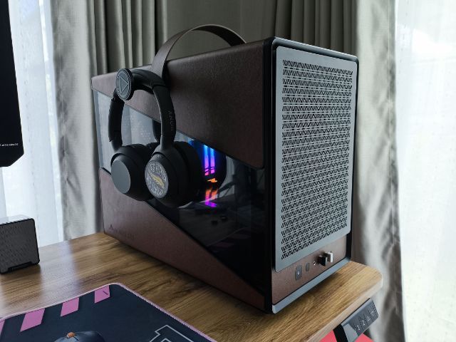 คอมพิวเตอร์ตั้งโต๊ะ,คอมประกอบ