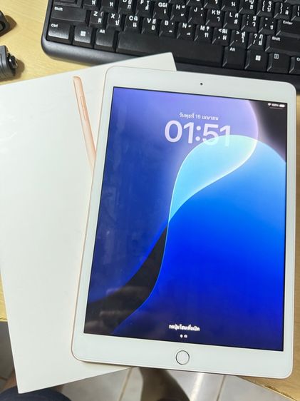 ขาย Ipad Gen 7 Wifi 32 GB สภาพใหม่ ใช้งานได้ปกติ ยกกล่อง แบตเสื่อม