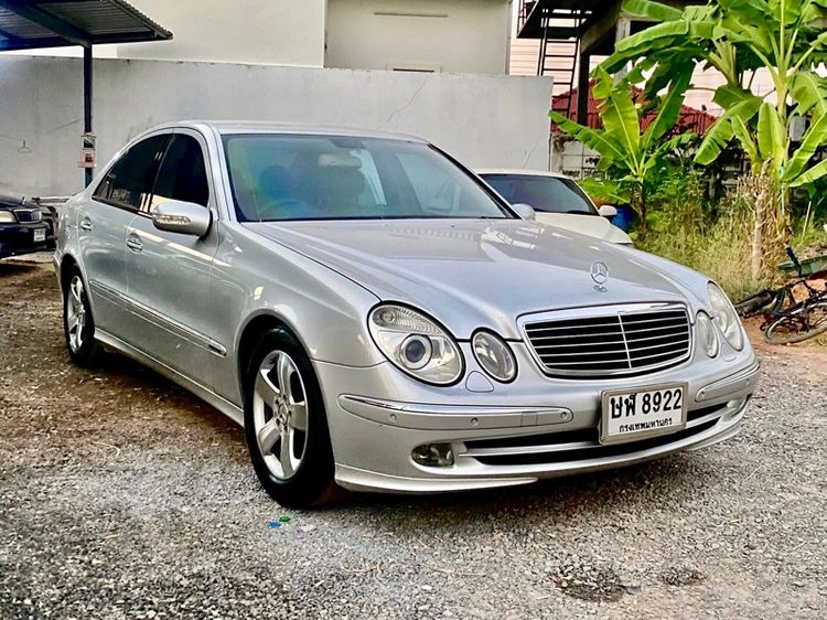 รถ Mercedes-Benz E-Class E240 สี บรอนซ์เงิน