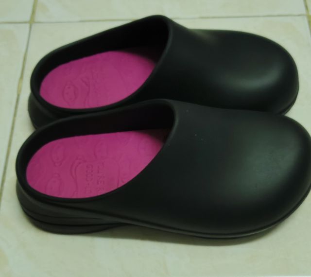 รองเท้า Clogs พื้นนุ่ม(สีดำ-ชมพู)