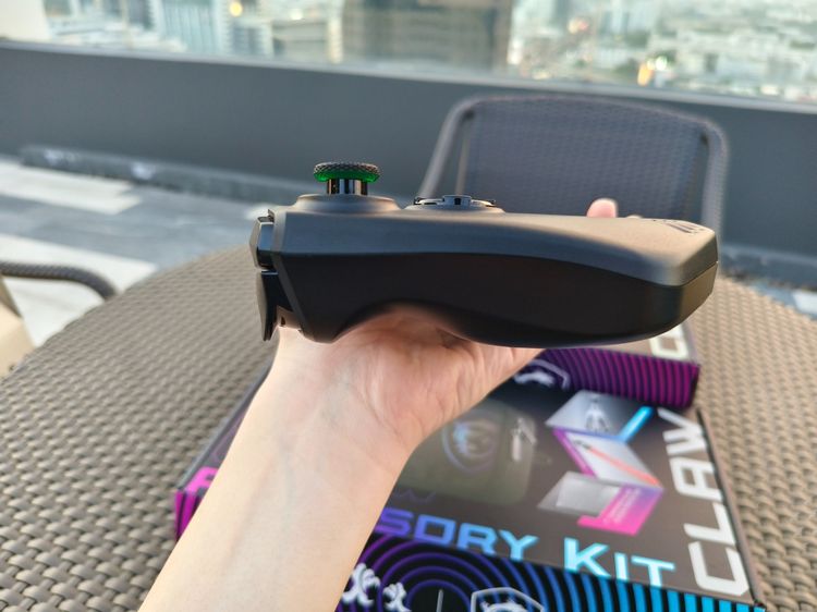 MSI CLAW A1M ใหม่เอี่ยม ไร้ขนแมว รูปที่ 7