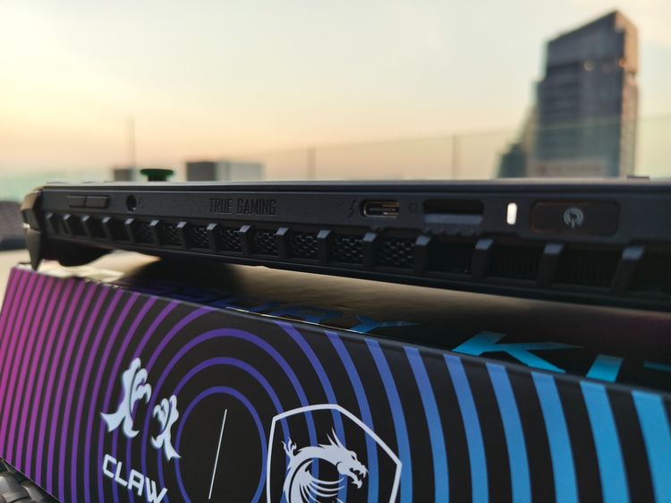 MSI CLAW A1M ใหม่เอี่ยม ไร้ขนแมว รูปที่ 9