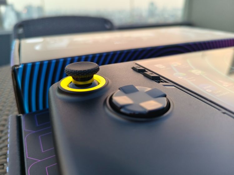 MSI CLAW A1M ใหม่เอี่ยม ไร้ขนแมว รูปที่ 4