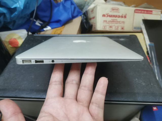 macbook air11ยฃนิ้ว ปี2011 A1370 EMC2471 i5 1.6GHz SSD120GB RAM 2GB แบต02ชั่วโมฃครึ่ง จอมีตำหนิ สุขสวัสดิ์ กทม รูปที่ 9