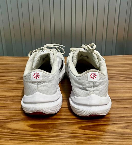 Nike Winflo10 สีครีม เบอร์ 43 ยาว 27.5 cm รูปที่ 4
