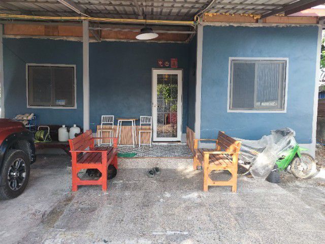 มีบางส่วน ขายบ้านพร้อมที่ดิน100ตรวบ้านหลังเล็กเนื้อที่ใช้สอยเหลืออีกเยอะ รูปที่ 4