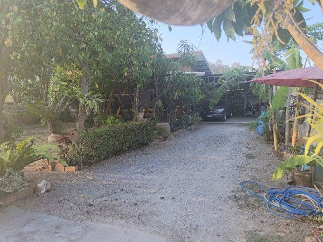 อื่นๆ มีบางส่วน สร้างเสร็จก่อน 2010 ใช่ บ้านสภาพมือสองด่วน รูปที่ 2