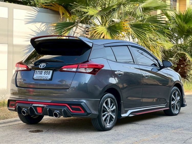 Toyota Yaris 2020 1.2 High Sedan เบนซิน ไม่ติดแก๊ส เกียร์อัตโนมัติ เทา รูปที่ 2