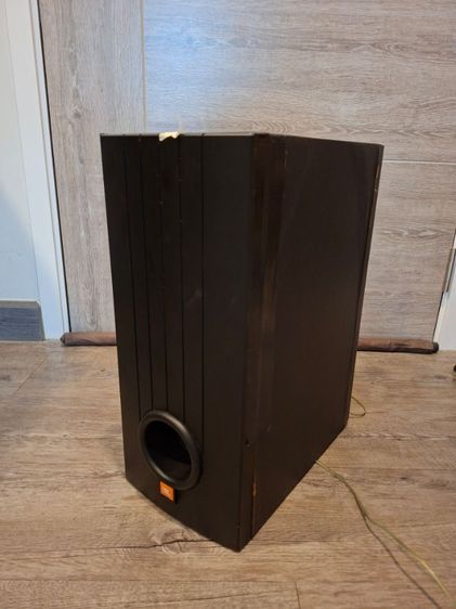 ซัพลำโพง JBL