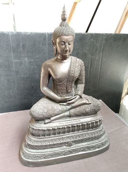 พระบูชาประจำวันพฤหัสบดี