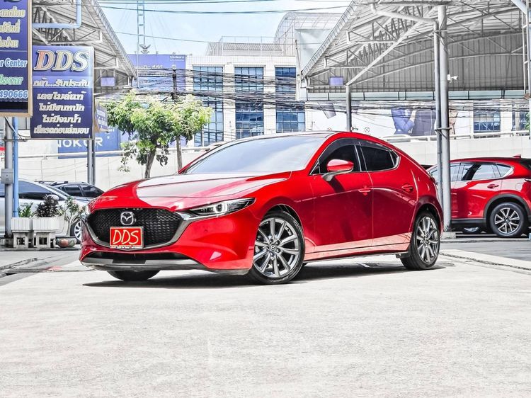 รถ Mazda Mazda3 2.0 SP สี แดง