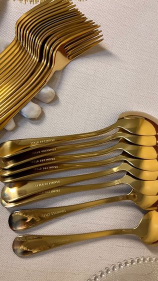 ช้อนส้อมสีทอง รูปที่ 4