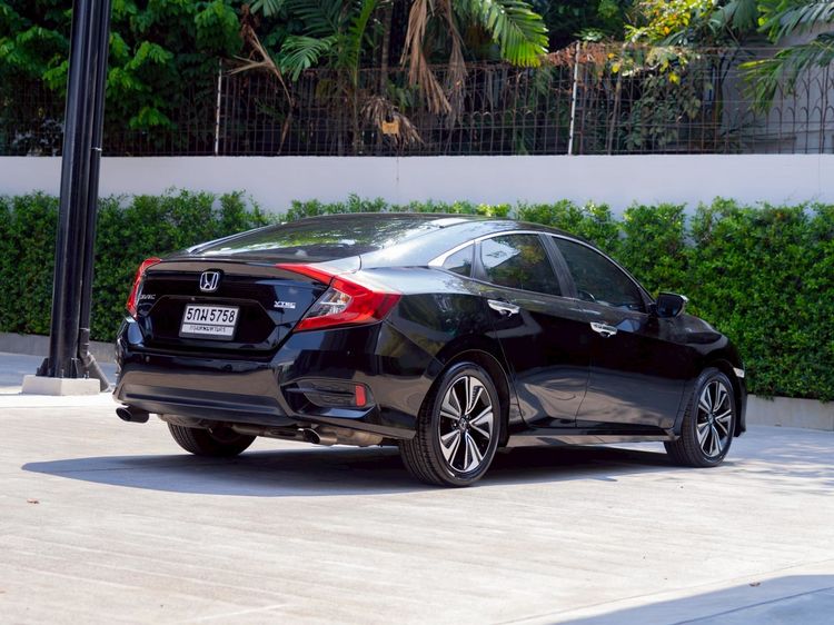 Honda Civic 2016 1.5 Turbo Sedan เบนซิน ไม่ติดแก๊ส เกียร์อัตโนมัติ ดำ รูปที่ 4