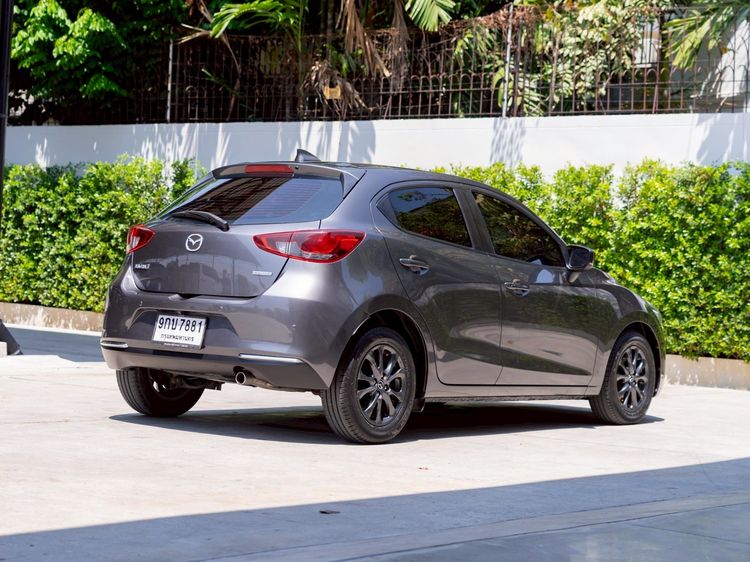 Mazda Mazda 2 2020 1.3 Skyactiv-G S Sports Sedan เบนซิน ไม่ติดแก๊ส เกียร์อัตโนมัติ เทา รูปที่ 4