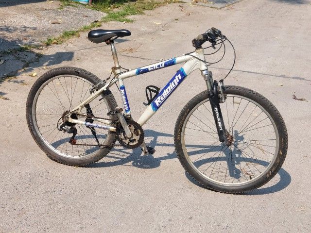 จักรยาน 2,500 บาททุกคัน