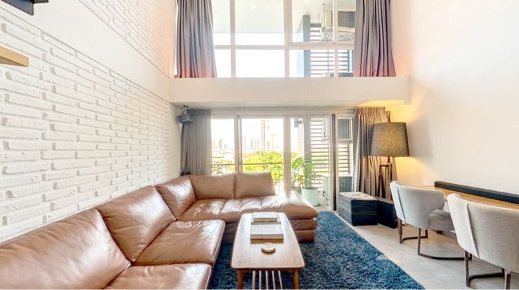 ตกแต่งครบ สร้างเสร็จก่อน 2010 ไม่อนุญาต ไม่ใช่ DLV Thonglor 20 Duplex รูปที่ 2