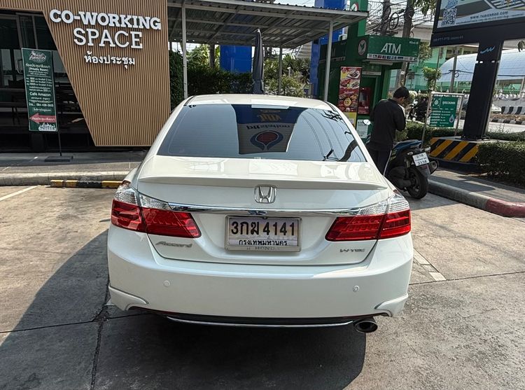 Honda Accord 2015 2.0 E Sedan เบนซิน เกียร์อัตโนมัติ ขาว รูปที่ 4