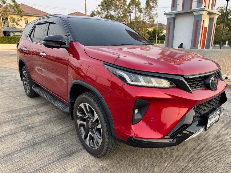 Toyota Fortuner 2022 2.4 Legender Sedan ดีเซล เกียร์อัตโนมัติ แดง รูปที่ 4