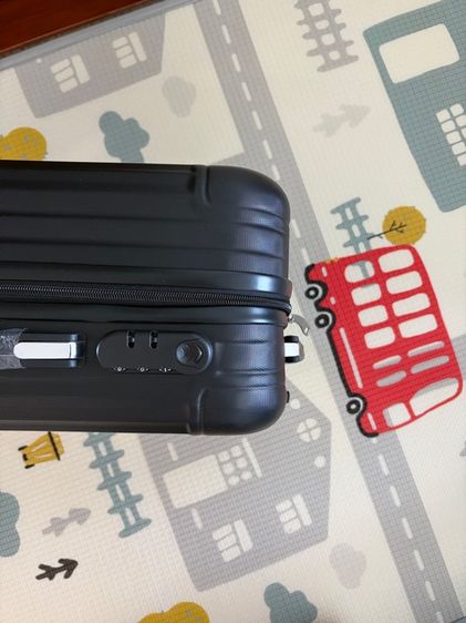 ราคาเคลียร์บ้าน กระเป๋าเดินทาง carry on สีดำ ไม่เคยใช้งาน รูปที่ 4