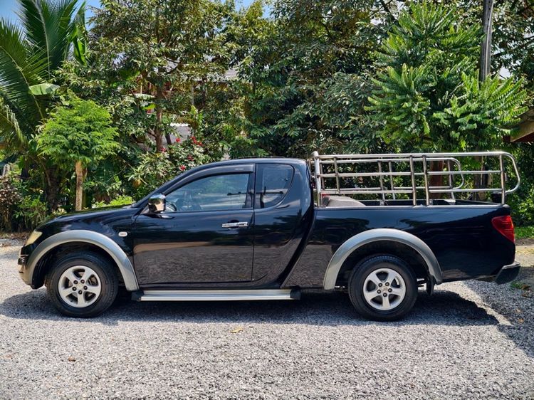 รถ Mitsubishi Triton 2.4 CNG สี เบจ