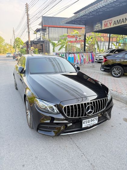 Mercedes-Benz E-Class 2017 E220d Sedan ดีเซล ไม่ติดแก๊ส เกียร์อัตโนมัติ ดำ รูปที่ 2