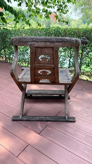 เก้าอี้ไม้จริงทรงจีนคลาสสิก 2 ตัว สไตล์ Chinese horseshoe chair รูปที่ 4