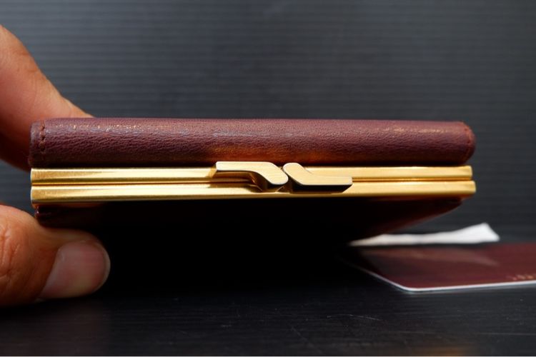 กระเป๋าสตางค์ Cartier Must de Cartier วินเทจ สีBurgundy ปี90 พร้อมการ์ดเดิม 1,550 บาท รูปที่ 8