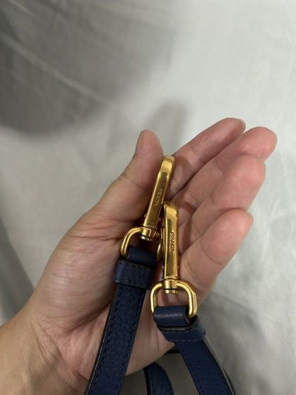 กระเป๋า Prada แท้ สภาพสวย รูปที่ 4