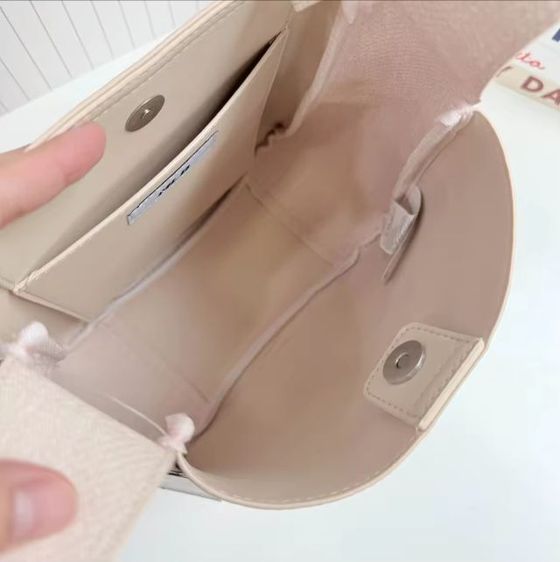 กระเป๋าสะพาย MLB coopers bucket ทรงถัง รุ่นผ้าแคนวาสทั้งใบ สวยจึ้ง มี 2 สี ของแท้💯ลดราคา70เปอร์เซ็น รูปที่ 9