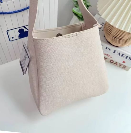 กระเป๋าสะพาย MLB coopers bucket ทรงถัง รุ่นผ้าแคนวาสทั้งใบ สวยจึ้ง มี 2 สี ของแท้💯ลดราคา70เปอร์เซ็น รูปที่ 5