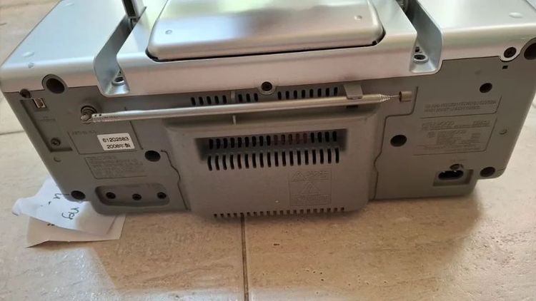 เครื่องเล่น CD MD ยี่ห้อKenwood รูปที่ 3