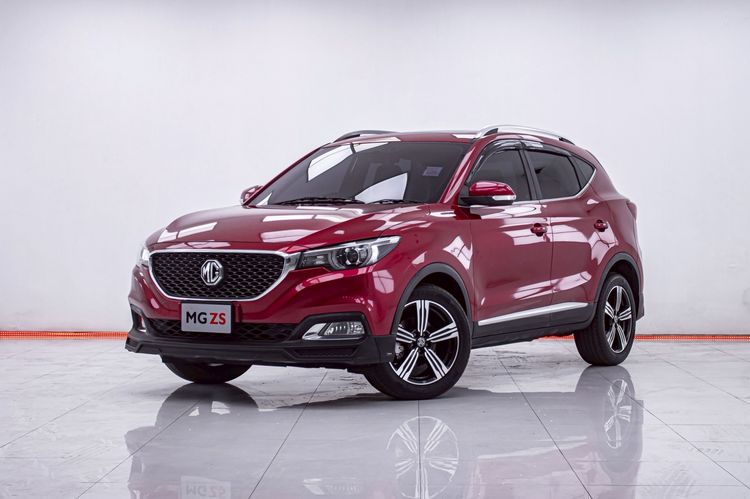 รถ MG ZS 1.5 X สี แดง