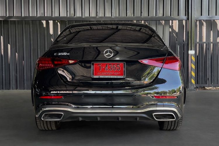Mercedes-Benz C-Class 2023 C350e Sedan ปลั๊กอินไฮบริด (PHEV) ไม่ติดแก๊ส เกียร์อัตโนมัติ ดำ รูปที่ 4