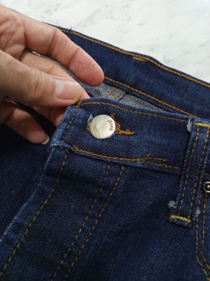 กางเกงยีน สภาพใหม่ ไม่ผ่านการใช้งาน รูปที่ 3