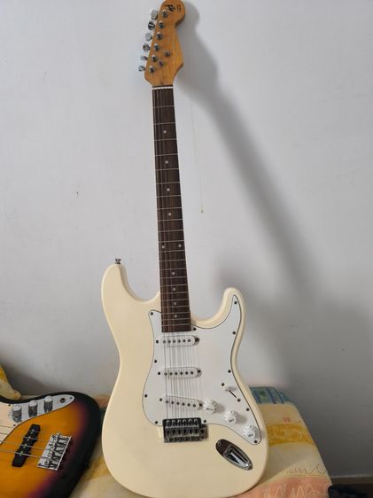 อื่นๆ กีต้าร์ไฟฟ้า กีตาร์ไฟฟ้า ยี่ห้อ Firene F-Series Original ทรง Stratocaster (S-S-S)