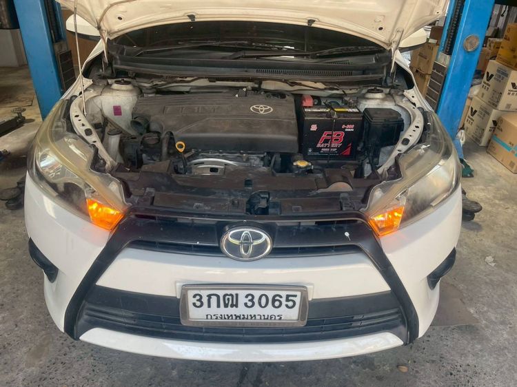 Toyota Yaris 2014 1.5 J Sedan เบนซิน เกียร์อัตโนมัติ ขาว รูปที่ 3