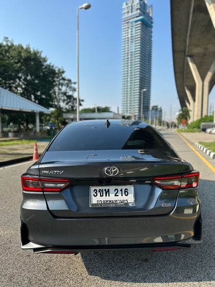 Toyota Yaris ATIV 2023 1.2 Smart Sedan เบนซิน เกียร์อัตโนมัติ เทา รูปที่ 3