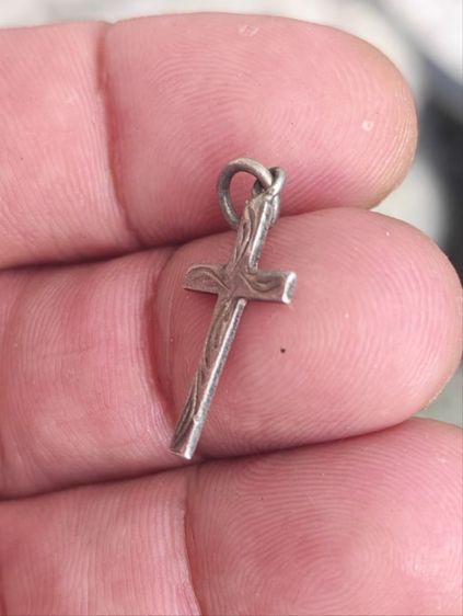 จี้กางเขนเงินแท้​ งานเก่า ราคาเบาๆครับ รูปที่ 4