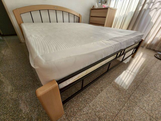 ( ถูกๆ) เตียงบ้าน 6ฟุต พร้อมใช้งาน รูปที่ 2