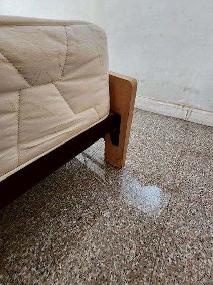 ( ถูกๆ) เตียงบ้าน 6ฟุต พร้อมใช้งาน รูปที่ 7