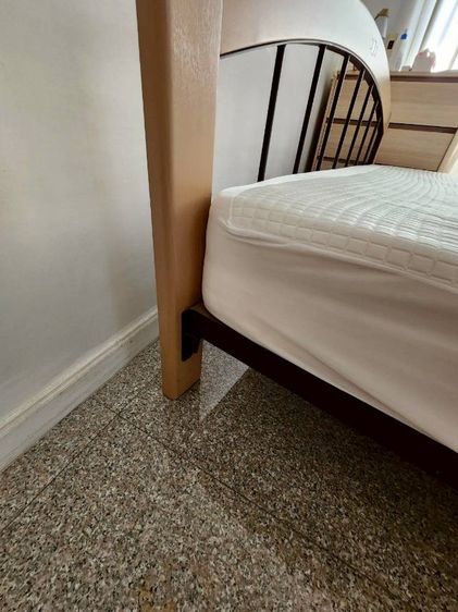 ( ถูกๆ) เตียงบ้าน 6ฟุต พร้อมใช้งาน รูปที่ 5