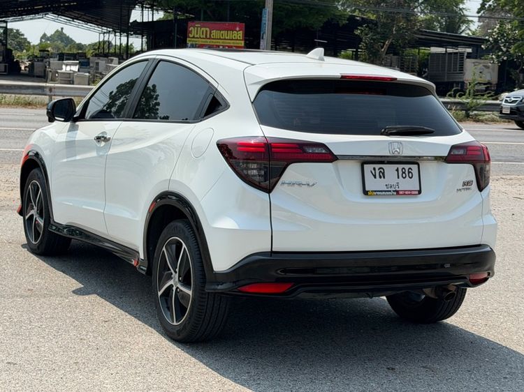 Honda HR-V 2018 1.8 RS Sedan เบนซิน ไม่ติดแก๊ส เกียร์อัตโนมัติ ขาว รูปที่ 4