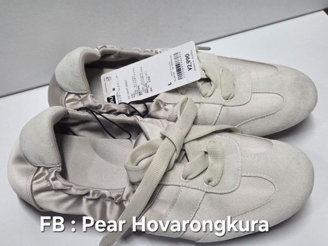 รองเท้า GU ของใหม่ เบอร์ L (24.5 cm)
📍 800 บาท (รวมส่ง)
ซื้อจากญี่ปุ่นจะใช้เองแต่เปลี่ยนใจค่ะ 😊