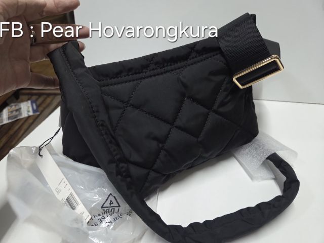 Marc Jacobs Quilted Nylon Crossbody 👜
📍 2,900 บาท (รวมส่ง)
แท้ ของใหม่ รูปที่ 2