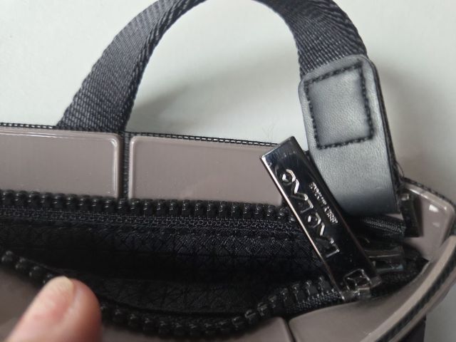 baobao issey miyake 4x7 สภาพเหมือนใหม่ บล็อกแน่น ช้อปไทย การ์ด ใบเสร็จ ถุงครบ 4500 บาท (รวมส่ง) รูปที่ 5