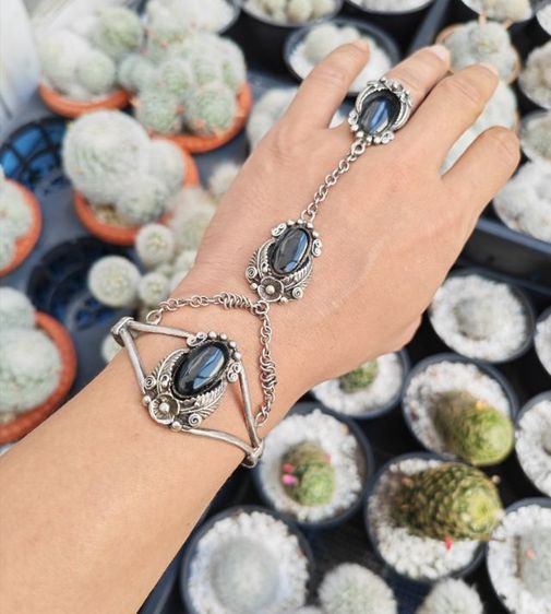 ชุดกำไลข้อมือและเเหวนเงินแท้ หัวนิล งานเก่า หนึ่งเดียวสวยมาก ราคาแบ่งปันครับ รูปที่ 8