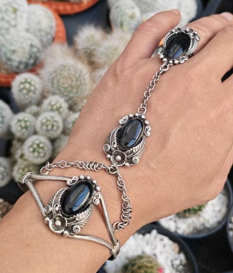 ชุดกำไลข้อมือและเเหวนเงินแท้ หัวนิล งานเก่า หนึ่งเดียวสวยมาก ราคาแบ่งปันครับ รูปที่ 9