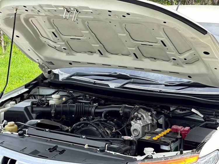 Mitsubishi Triton 2015 2.4 GLX Pickup เบนซิน ไม่ติดแก๊ส เกียร์ธรรมดา ขาว รูปที่ 3
