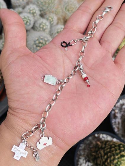 สร้อยข้อมือเงินแท้ศิริราชมูลนิธิ สวยหายาก ราคาแบ่งปันครับ รูปที่ 2